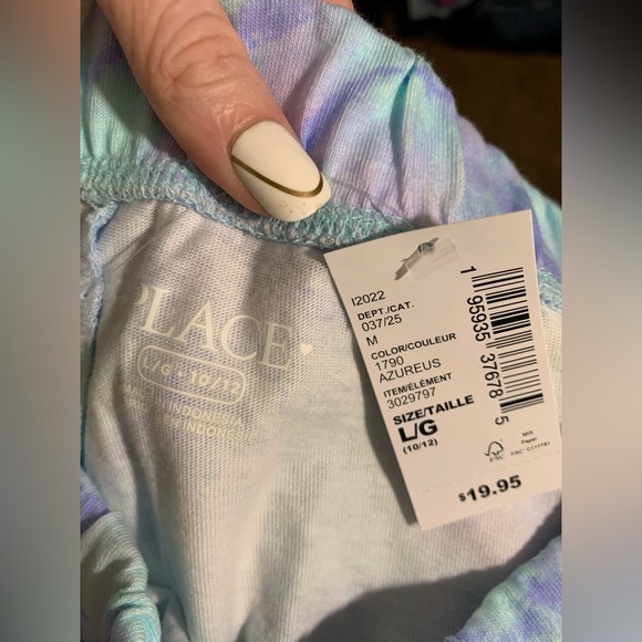 SOLD.         NEW WITH TAGS!!!!!
CHILDRENS PLACE GIRLS CLOTHES!!!!!
SIZES 10/12 - Picture 12 of 16